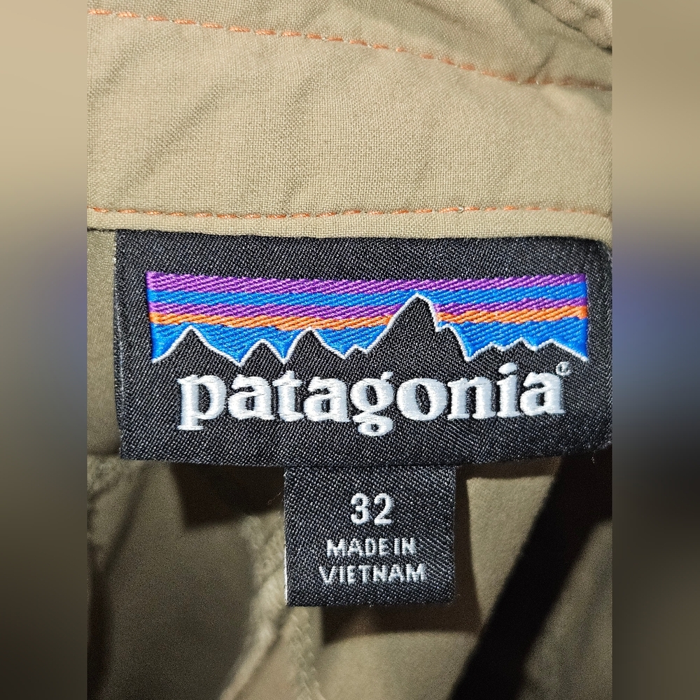 Patagonia Men’s Hiking Pants Khaki Color Lightweight Nylon Spandex Mens 32/32 - Picture 10 of 13